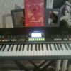 YAMAHA PSR S 550