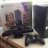 Microsoft Xbox 360 4GB + Kinect Sensor