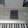 Yamaha Portable Grand DGX-305/505