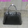 garment4u are suppliers of leather handbags